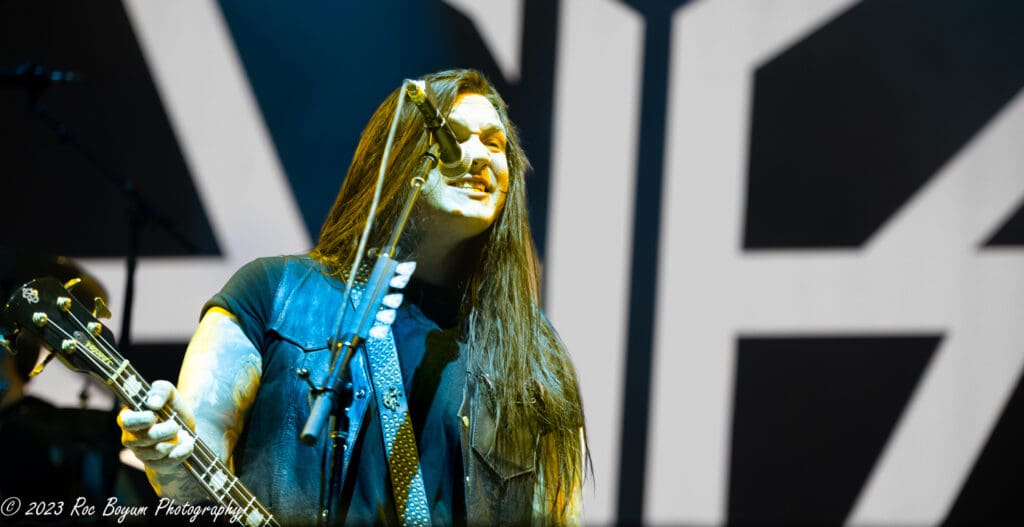 FallingInReverse-TalkingStickAmphitheater-Phoenix_AZ-RocBoyum-10082023 (5 of 12) Falling In Reverse Photo Gallery Talking Stick Amphitheater