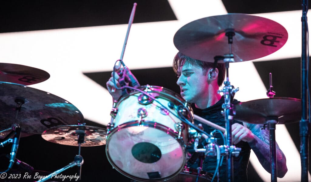 FallingInReverse-TalkingStickAmphitheater-Phoenix_AZ-RocBoyum-10082023 (8 of 12) Falling In Reverse Photo Gallery Talking Stick Amphitheater