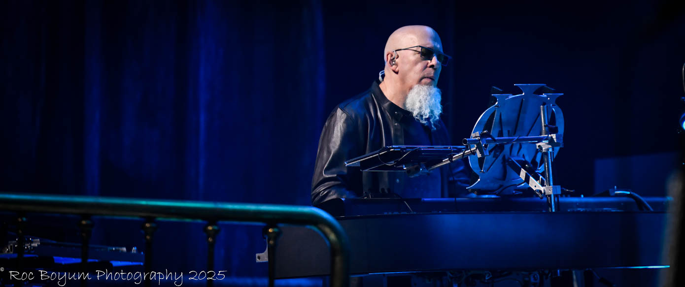DreamTheater-MesaArtsCenter-Mesa_AZ-RocBoyum-100725-1-2 Dream Theater Photo Gallery