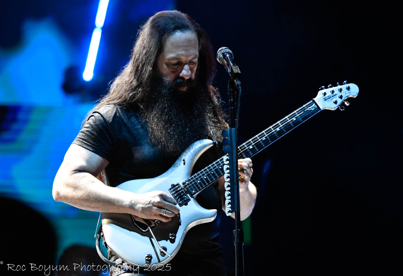 DreamTheater-MesaArtsCenter-Mesa_AZ-RocBoyum-100725 (11) Dream Theater Photo Gallery