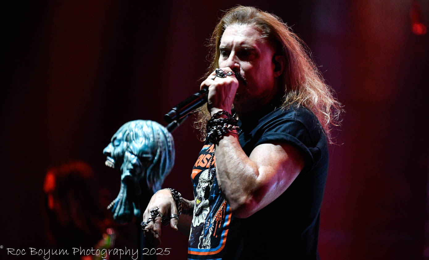 DreamTheater-MesaArtsCenter-Mesa_AZ-RocBoyum-100725 (18) Dream Theater Photo Gallery